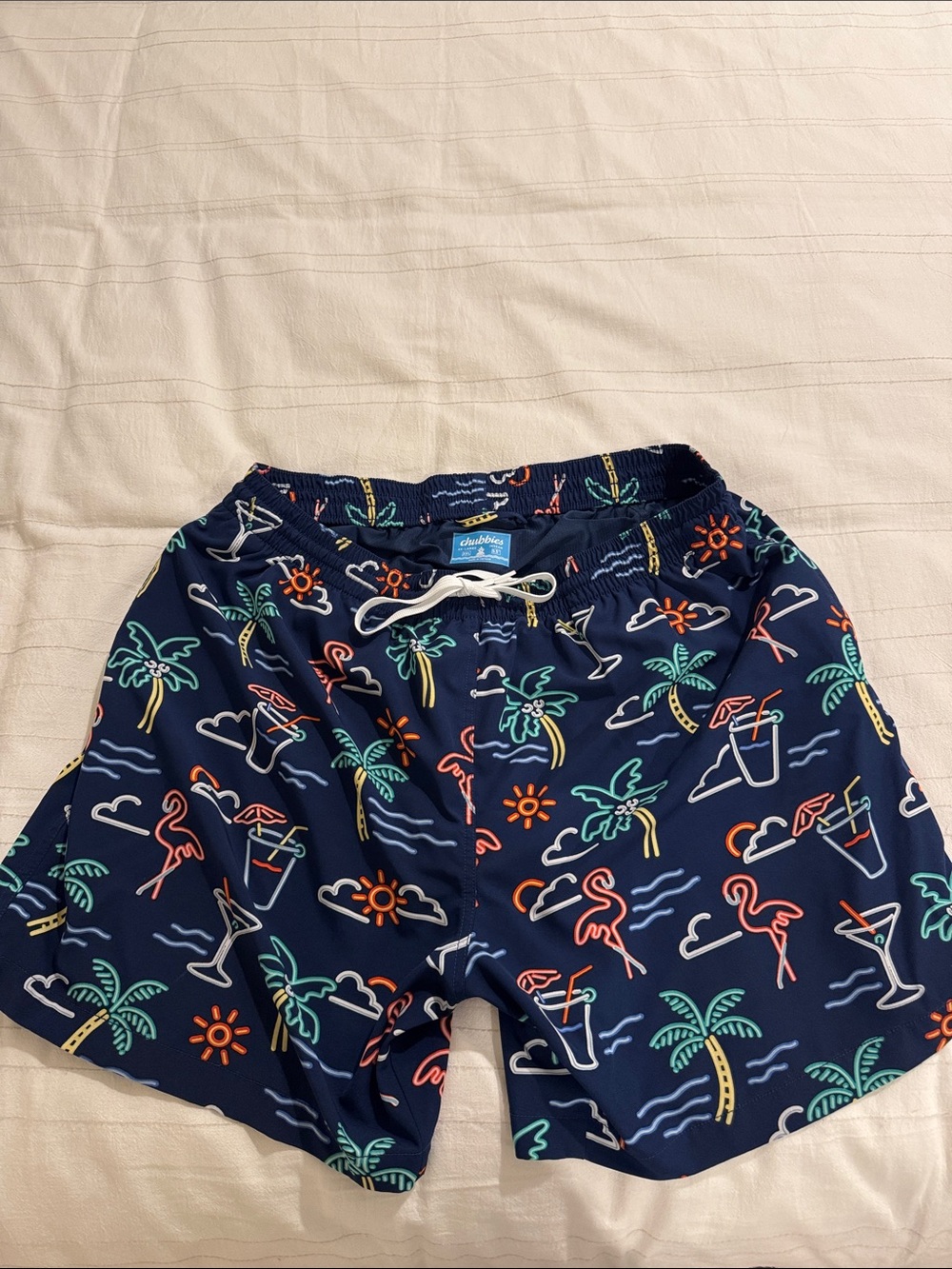 chubbies Tropical Flamingo Swim Trunks with Boxer Brief Liner, XXL 5.5in inseam